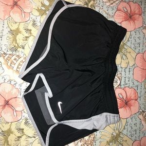 NIKE DRI-FIT WOMEN RUNNING SHORTS